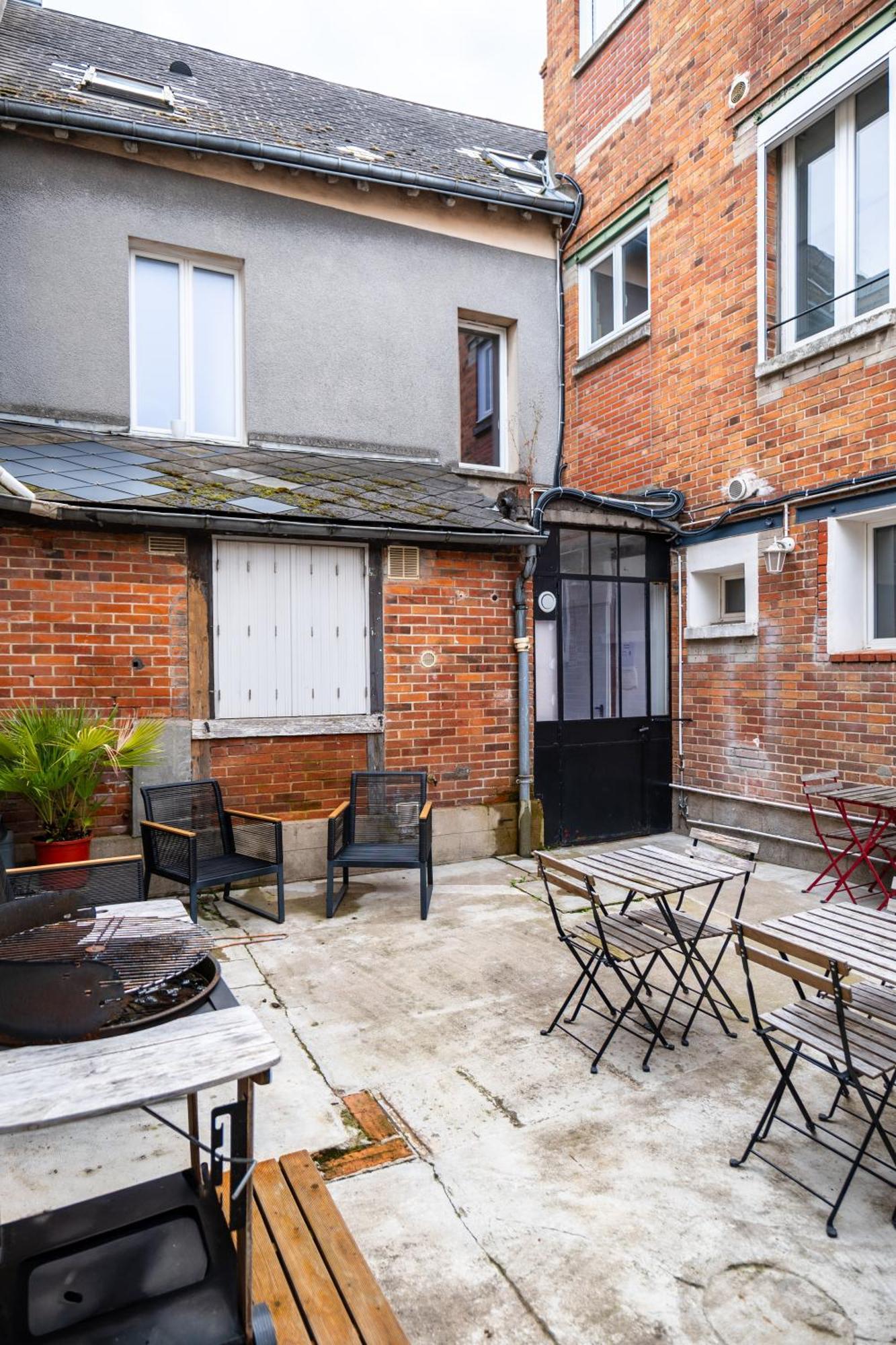 Studio Cosy Rdc, Calme Avec Cour Exterieure Саран Екстериор снимка